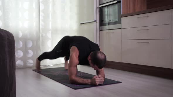 Athlete Forced To Practice at Home During Coronavirus 2020 alt