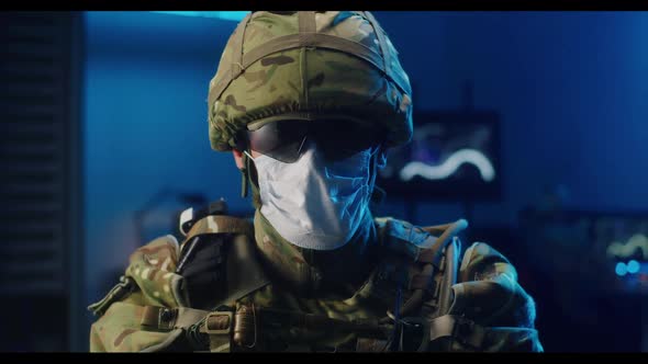 Soldier Wearing Face Mask alt