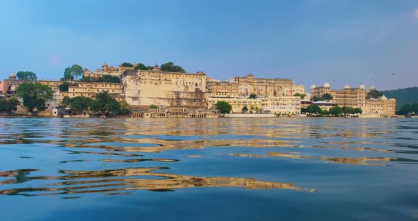 Udaipur City Palace on Lake Pichola - Rajput Architecture of Mewar Dynasty Rulers of Rajasthan alt