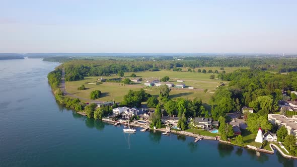 Aerial view of the Niagara-on-the-Lake waterfront alt