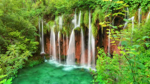 Seamless Loop Cinemagraph Video of Waterfall Landscape in Plitvice Lakes Croatia alt