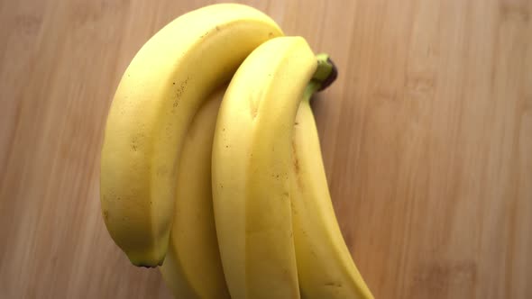 Bananas alt