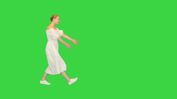 Mother And Daughter Running To Each Other And Hug On A Green Screen Chroma Key By Funkeyrec