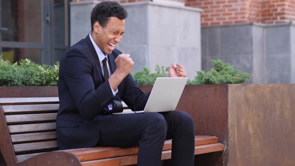 Shouting Screaming Angry Designer in Anger alt