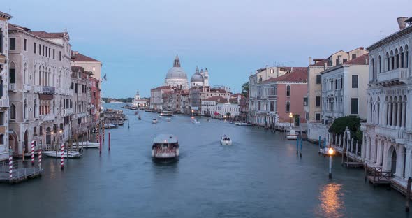 Timelapse of Venice with the Grand Canal