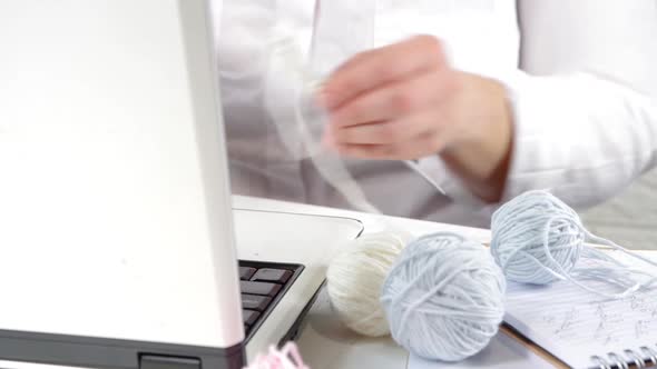 Online knitting learning, hobby classes