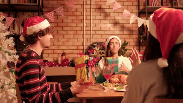 Surprise friends and family by giving gifts at the Christmas festival. alt