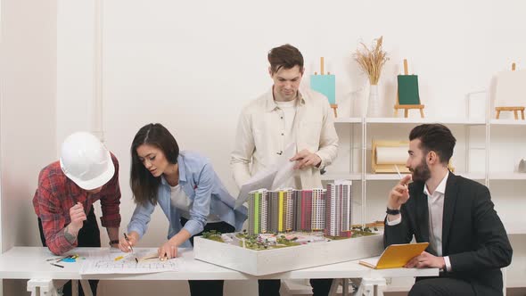 Ambitious Architects Are Keen on New Project. alt