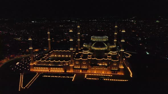 4K Night Aerial view of Camlica the biggest Mosque in Turkey Istanbul 1 alt
