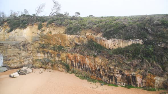 Loch Ard Gorge Coastline on a Sunney Day Great Ocean Road Australia alt