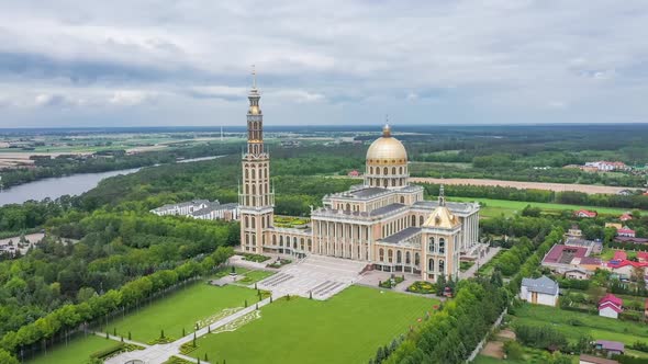 Aerial view of  Basilica of Our Lady of Lichen, Poland alt
