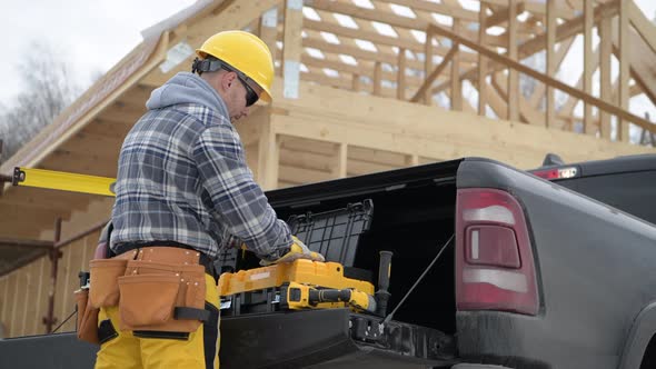 Professional Construction Worker  alt