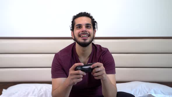 Happy Indian gamer alt