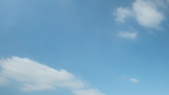 4K Sky Time lapse, Beautiful background, Sky Timelapse of skyscrapers. alt