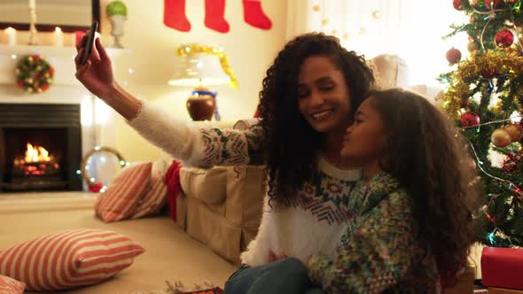 Family at home at Christmas time alt