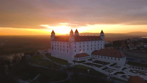 Bratislavsky Hrad alt