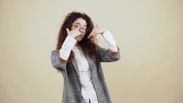 The Arrogant Young Woman Points Her Fingers at Her to Subscribe Subscribe alt