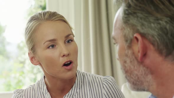 Couple arguing with each other alt