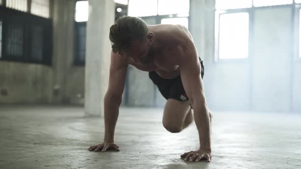 Intense Mountain Climbers to Cross Body Climbers alt