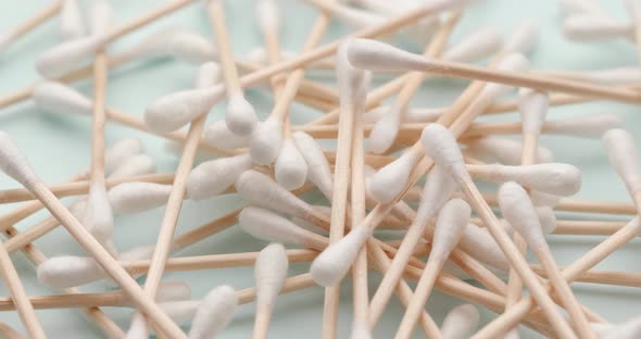Heap of cotton swab alt