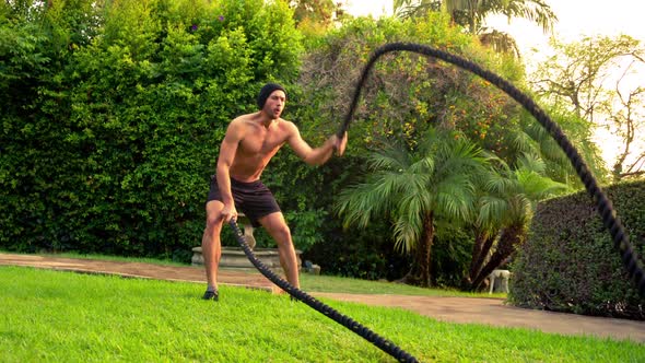 Athletic Male Workout Crossfit Slow-Motion alt