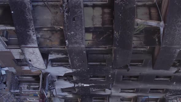 Vertical Video of a Wartorn House in Borodyanka Ukraine alt