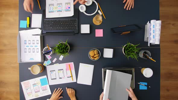 Business Team with Gadgets Working at Office Table alt