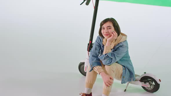 Large Chroma Key Studio Concept Beautiful Smiling alt