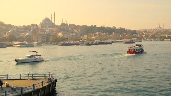 Ferryboats at Golden Horn Bay alt