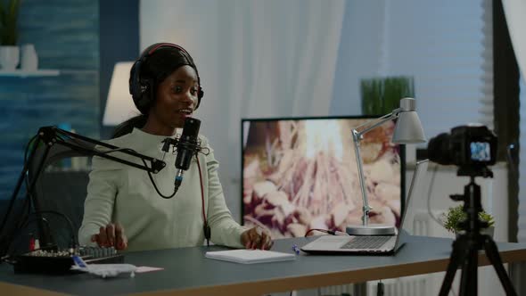 Famous Vlogger Making Online Podcast Recording for Virtual Show alt